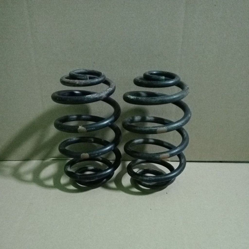 per keong BMW E36 belakang PNP Avanza Xenia