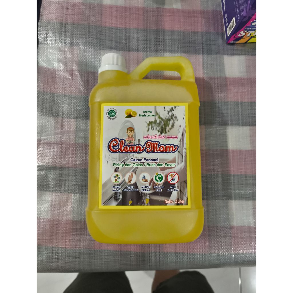 Clean Mom Sabun Cuci Piring 2Liter