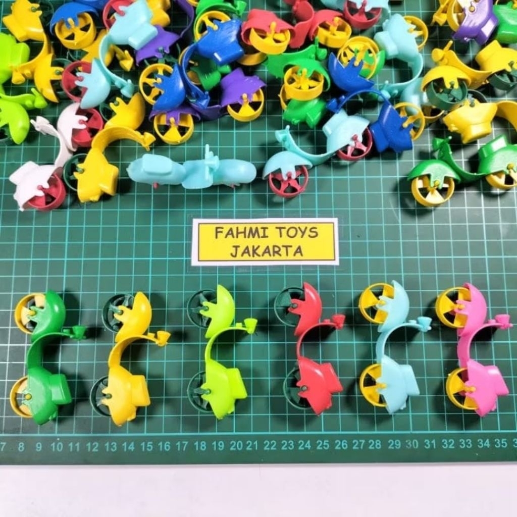100pcs MAINAN MOTOR VESPA MINI vespa kecil vespa warna mainan motor motoran
