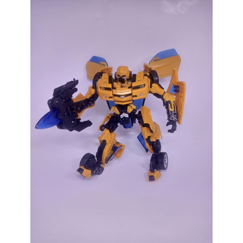 Bumblebee Deluxe Class Transformers Hasbro 2007