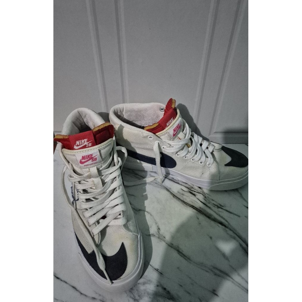 Nike SB Blazer Mid White/Red - Size 8 Second tanpa box