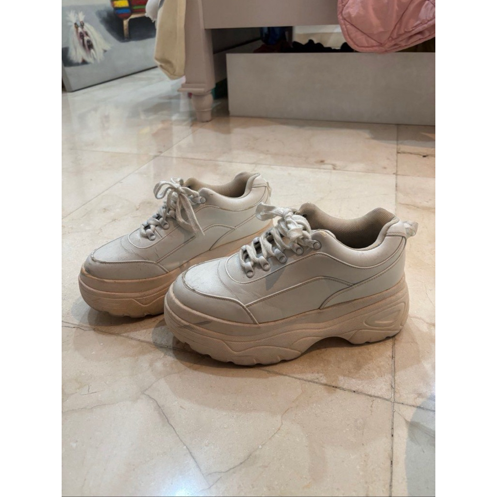 koifootwear platform white chunky shoes like jennie