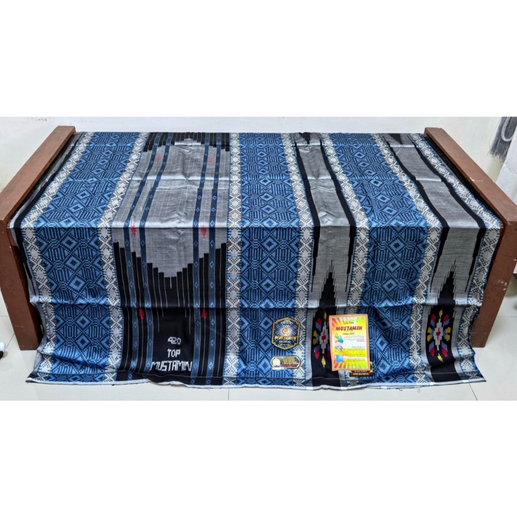 (TERLARIS) Sarung Tenun Tradisional Sutra Top Mustamin 420 Full Sutra Spesial Motif SGT
