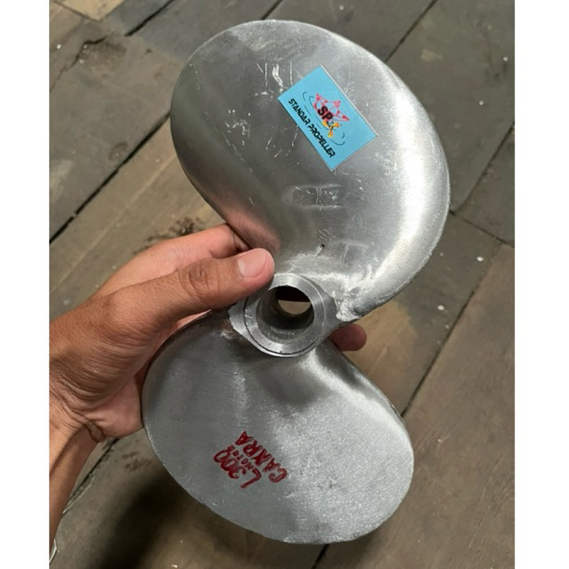 baling-baling kapal / perahu tipe motor L300 bulat