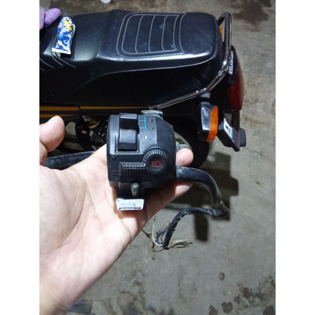 HOLDER KIRI GL MAX/PRO ORIGINAL KGD COPOTAN