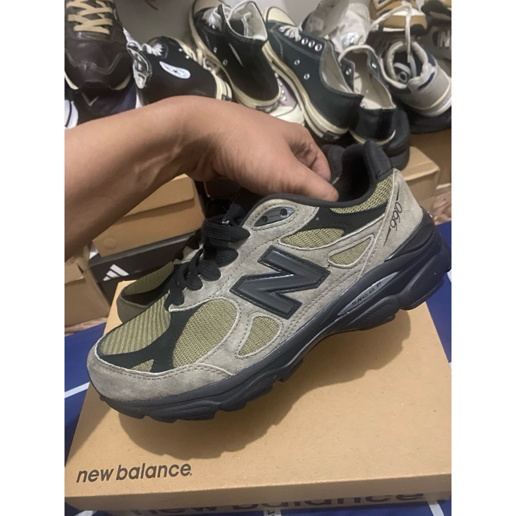 Dijual sepatu NB 990