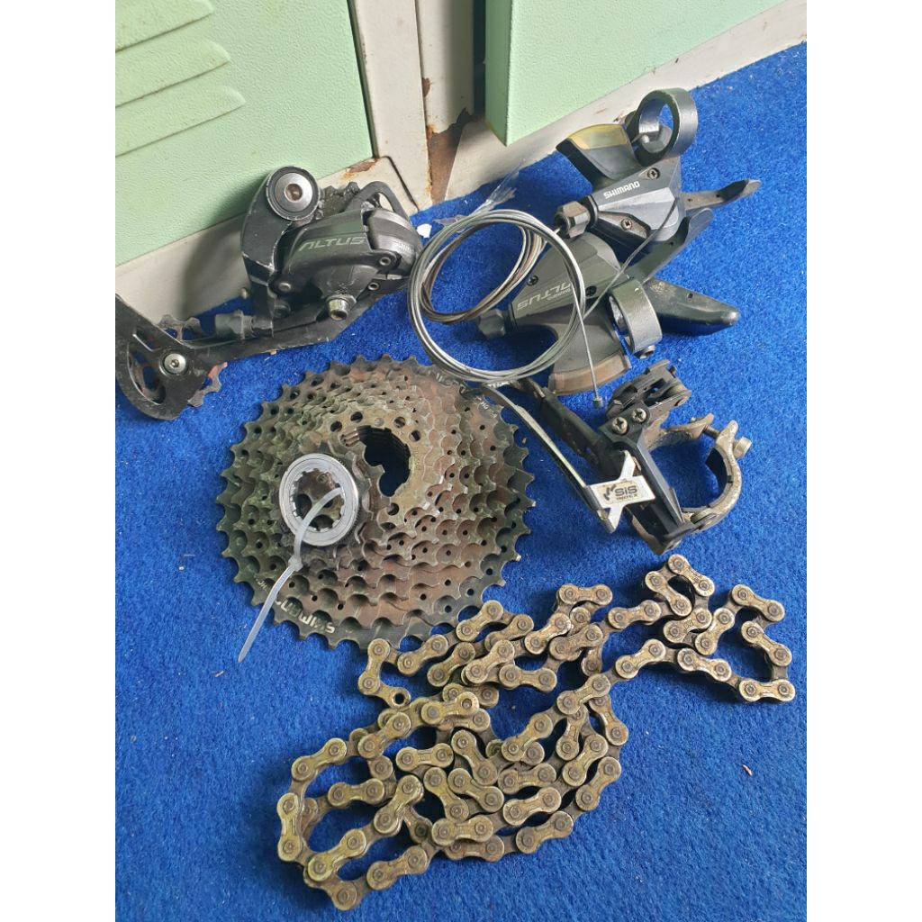 grupset 9 speed shimano altus