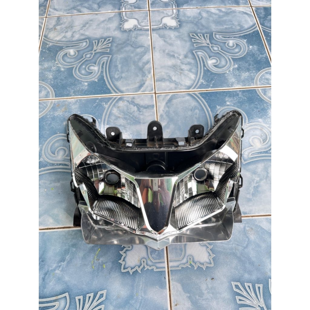 Reflektor Dalam Lampu Depan VARIO 125 Tecno Tanpa Mika Old KZR Bekas Original