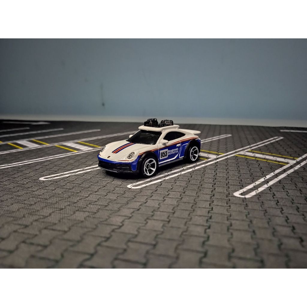 Hot Wheels LOOSE Porsche 911 Rallye White Blue