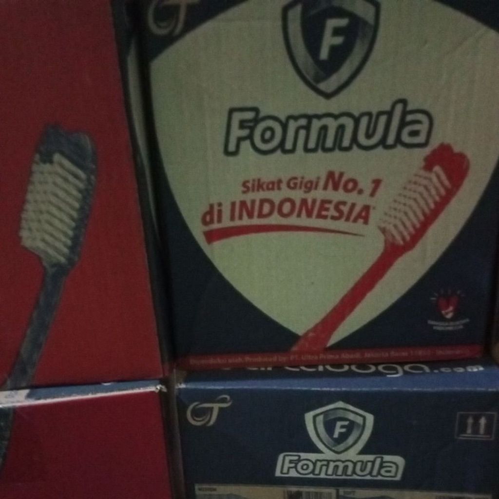 Sikat Gigi Formula 1dus isi 6box