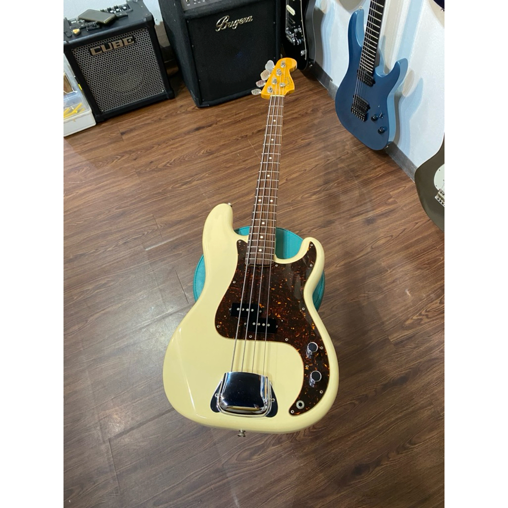 Fender Precision RI62 Made in Japan
