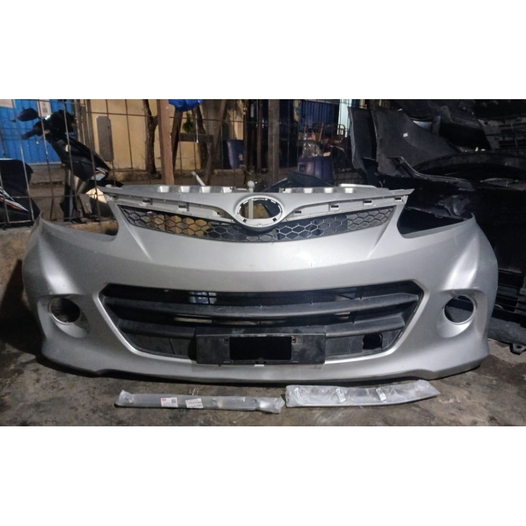 bumper depan avanza veloz 2013 2015 original toyota