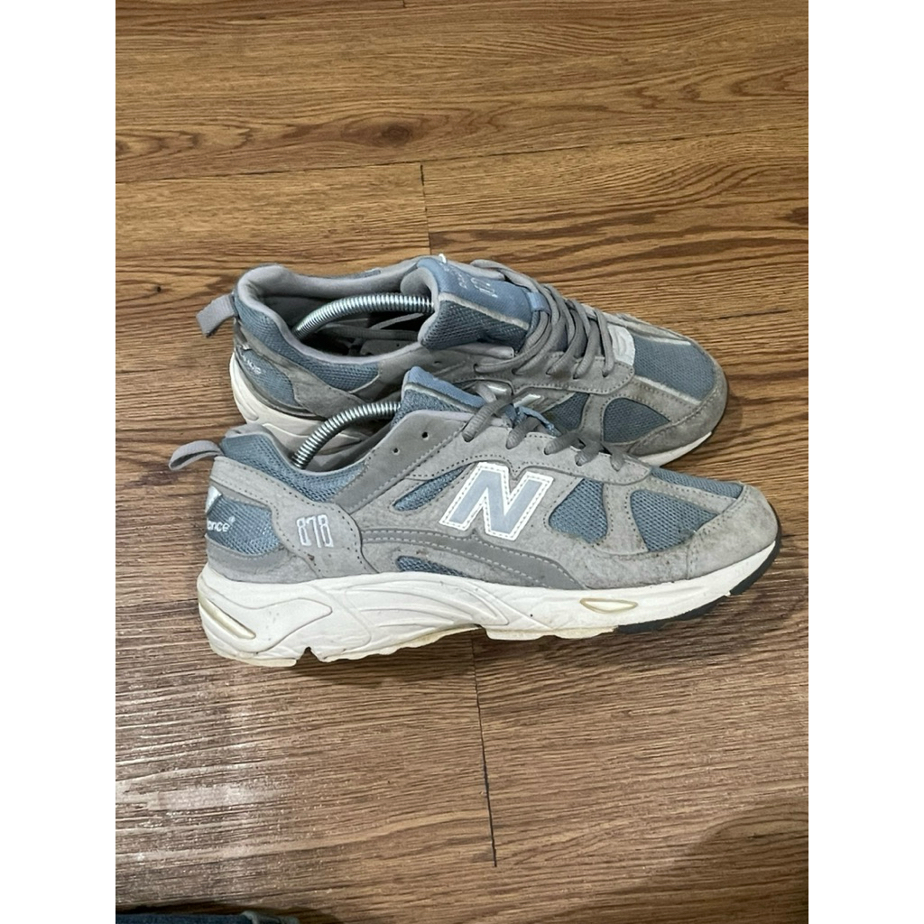 NB 878