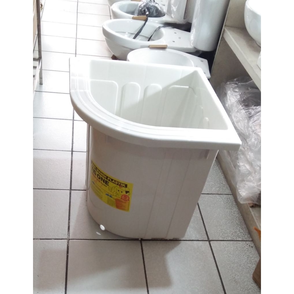 Bak Mandi Plastik 120 Liter Sudut