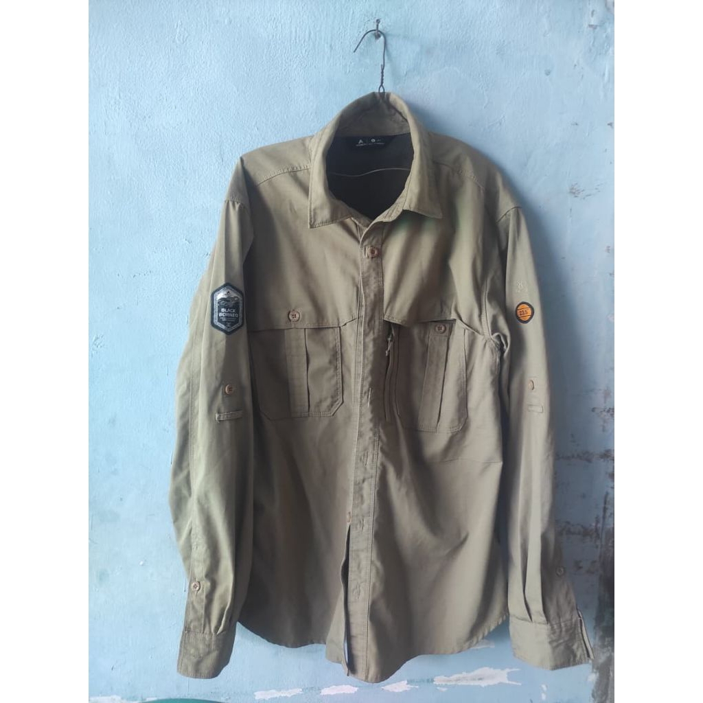 kemeja eiger borneo size L (second mulus banget)