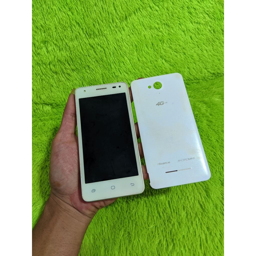 Handphone Andromax E2 E2 Plus B16C2H B16C2G 4G LTE 1GB/8GB 2GB/16GB