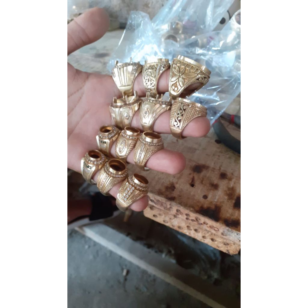 Cincin kunsar / Kuningan sari model cincin perak