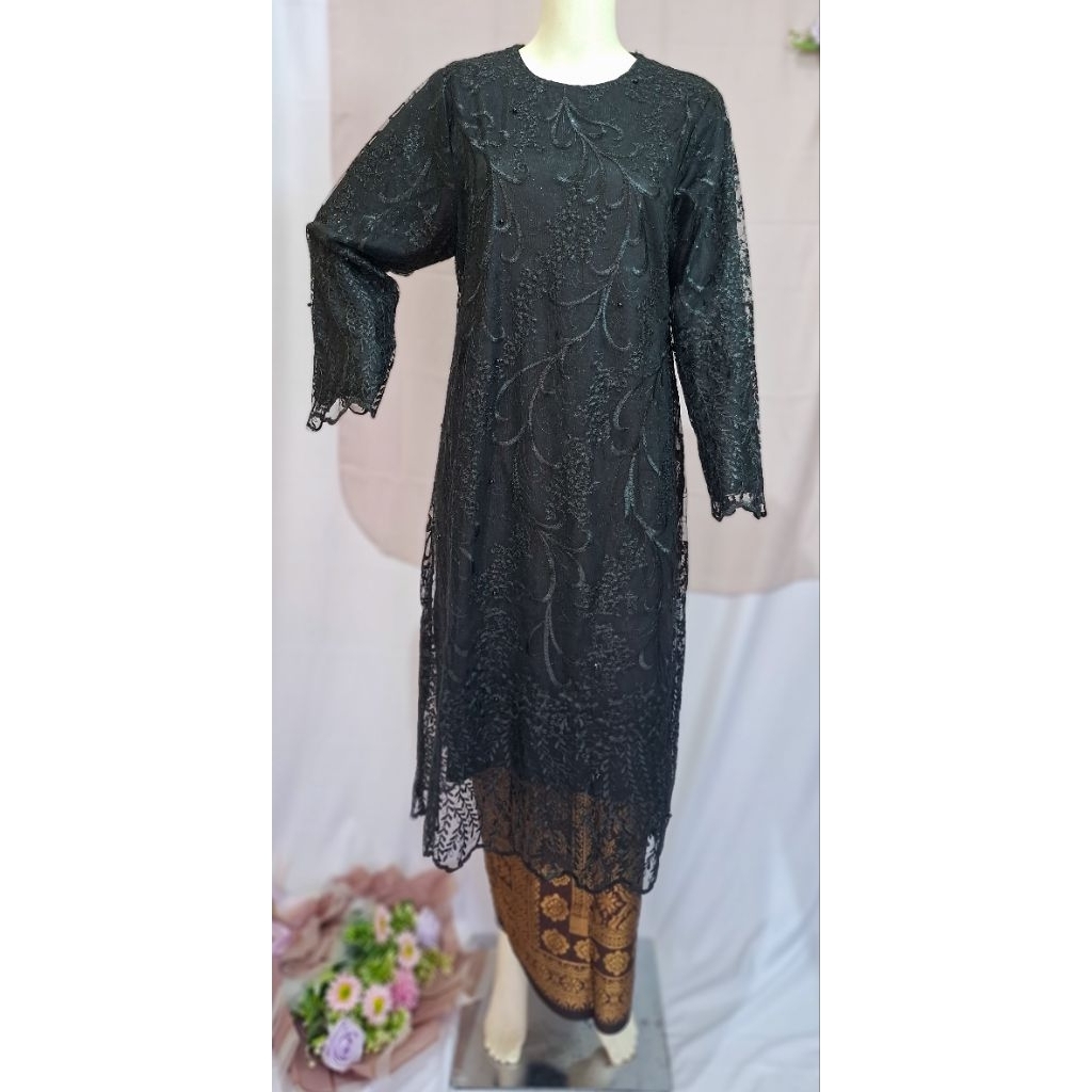 Tunik Brokat Hitam Tile Premium + Rok Batik – Setelan Kondangan Wisuda bridemaids Modern