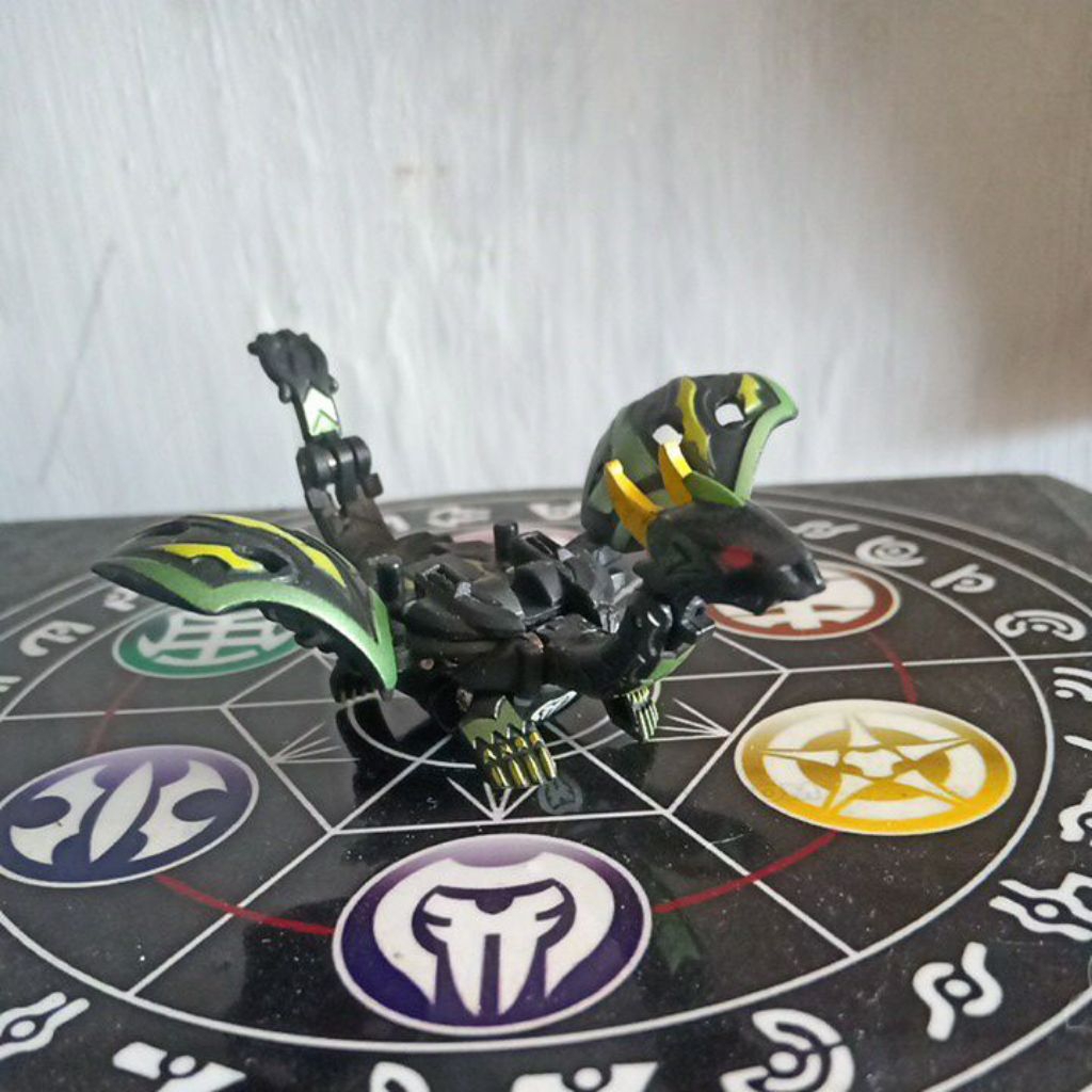 mainan bakugan darkus dharak sega toys