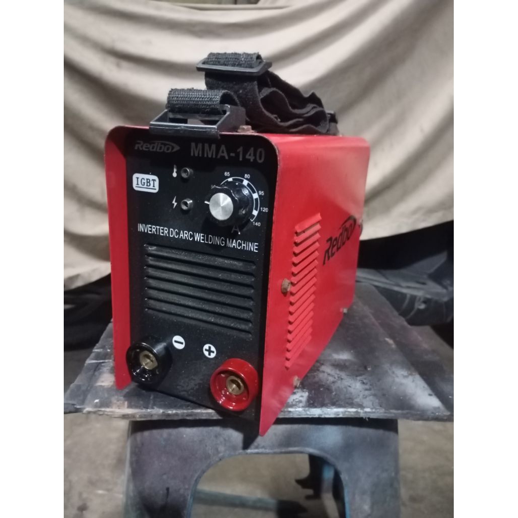 Mesin las listrik 140 A merk Redbo