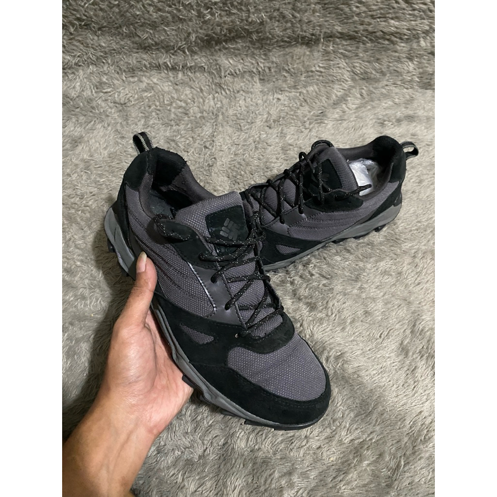 SEPATU OUTDOOR COLUMBIA