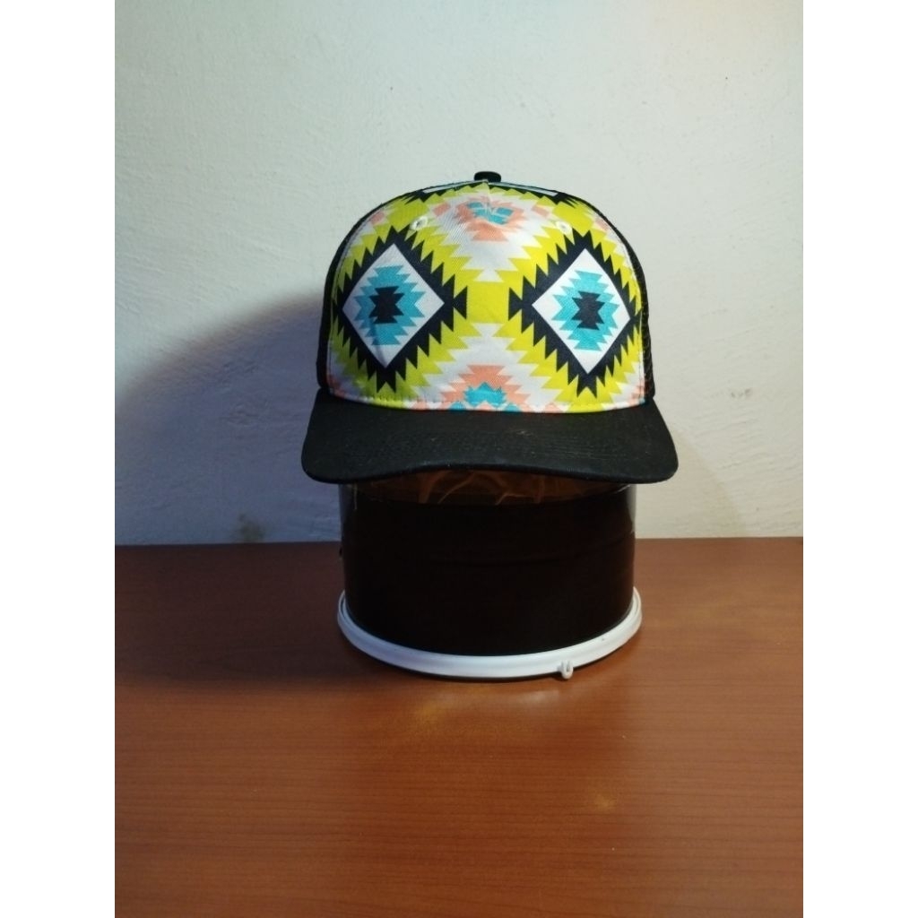 Topi Trucker LOCALE Outdoor