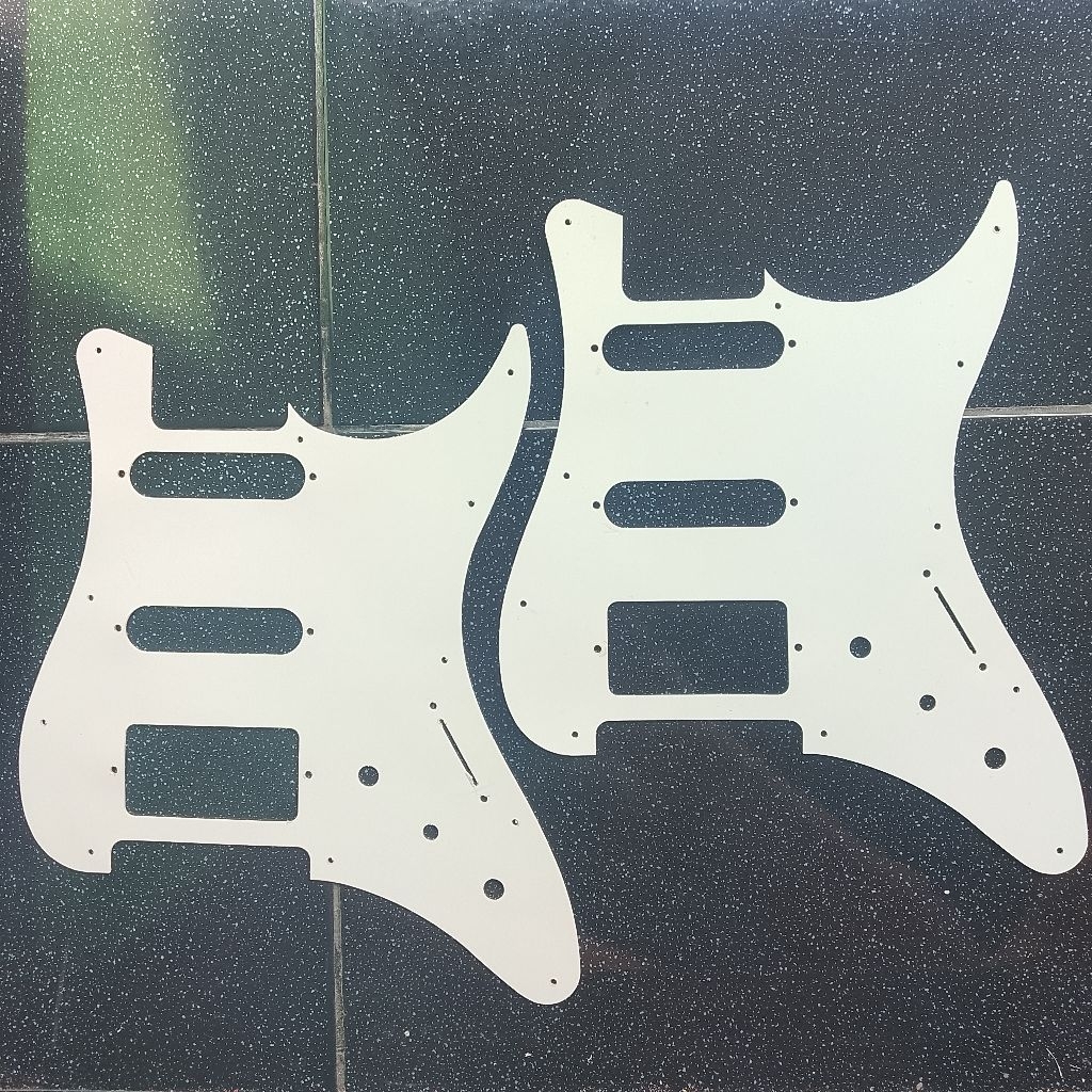 2 pcs pickguard HSS white 1 ply, model SIRE DAME ELIOTH