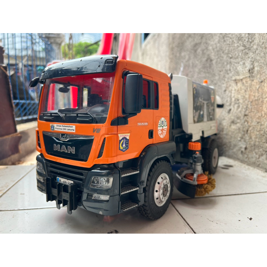 rc truck bruder 1/14 skala tamiya livery