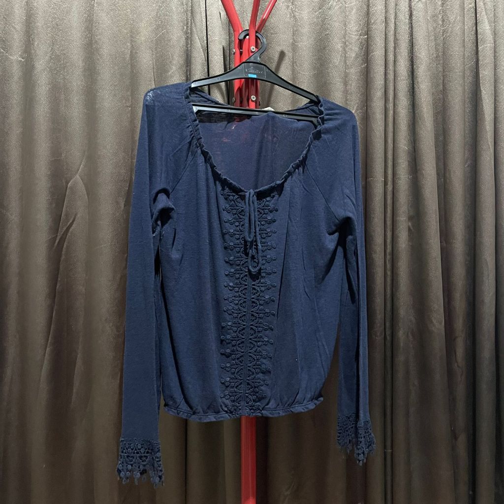 Aeropostale Bell Lace Long Sleeve Shirt