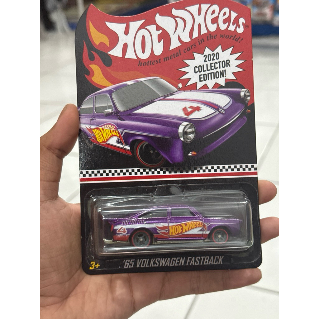 HOT WHEELS COLLECTOR EDITION 2020 65 VOLKSWAGEN FASTBACK / FREE PROTECTOR