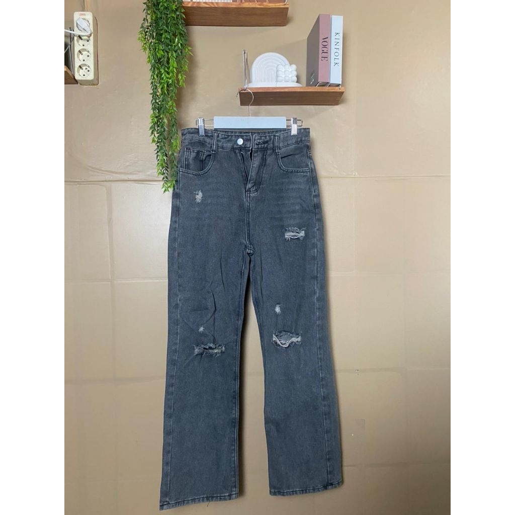 Preloved Jeans Ripped Vierlin