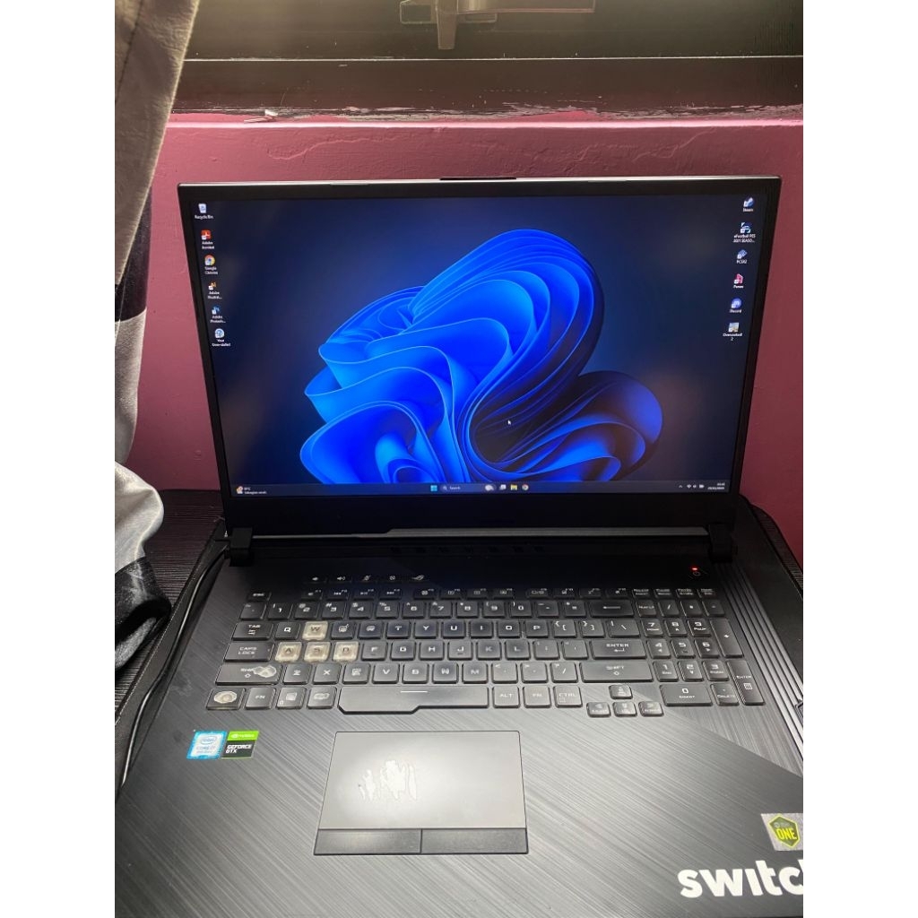 Asus RoG Strix G731GT i7 gen 9 RAM 16GB SSD 1TB Layar 17" FHD Nvidia GTX 1650 4GB
