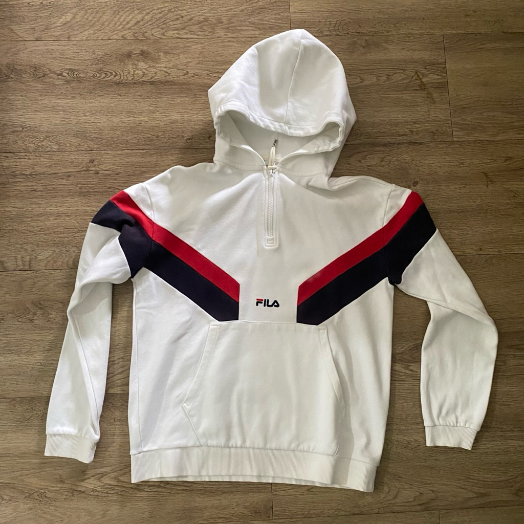 Hoodie bukan crewneck Fila medium
