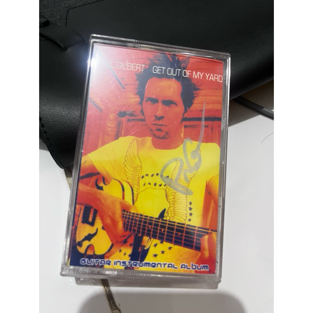 Paul Gilbert - Get Out Of My Yard - Bertanda Tangan Asli - Kaset Pita