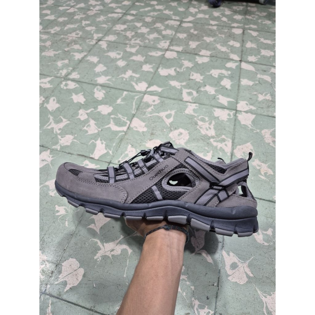 Sepatu Country Walking Quechua Nh150(45)