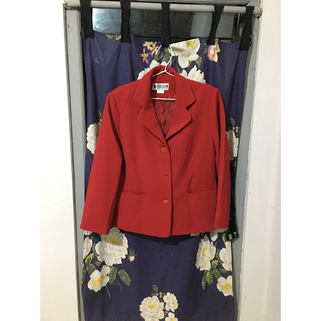 Prelove Blazer Korea Wanita Merah Elegan – Blazer Formal Kerja/Kantor