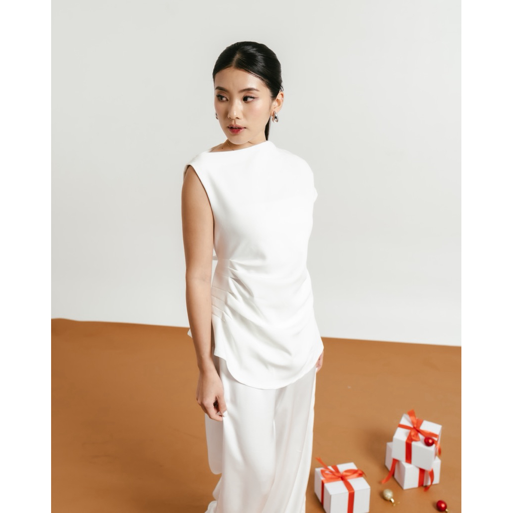 OLLYTHELABEL - ALANA ONE SHOULDER DRAPE TOP // OFF SHOULDER TOP // BAJU NATAL // SABRINA TOP // ONE 