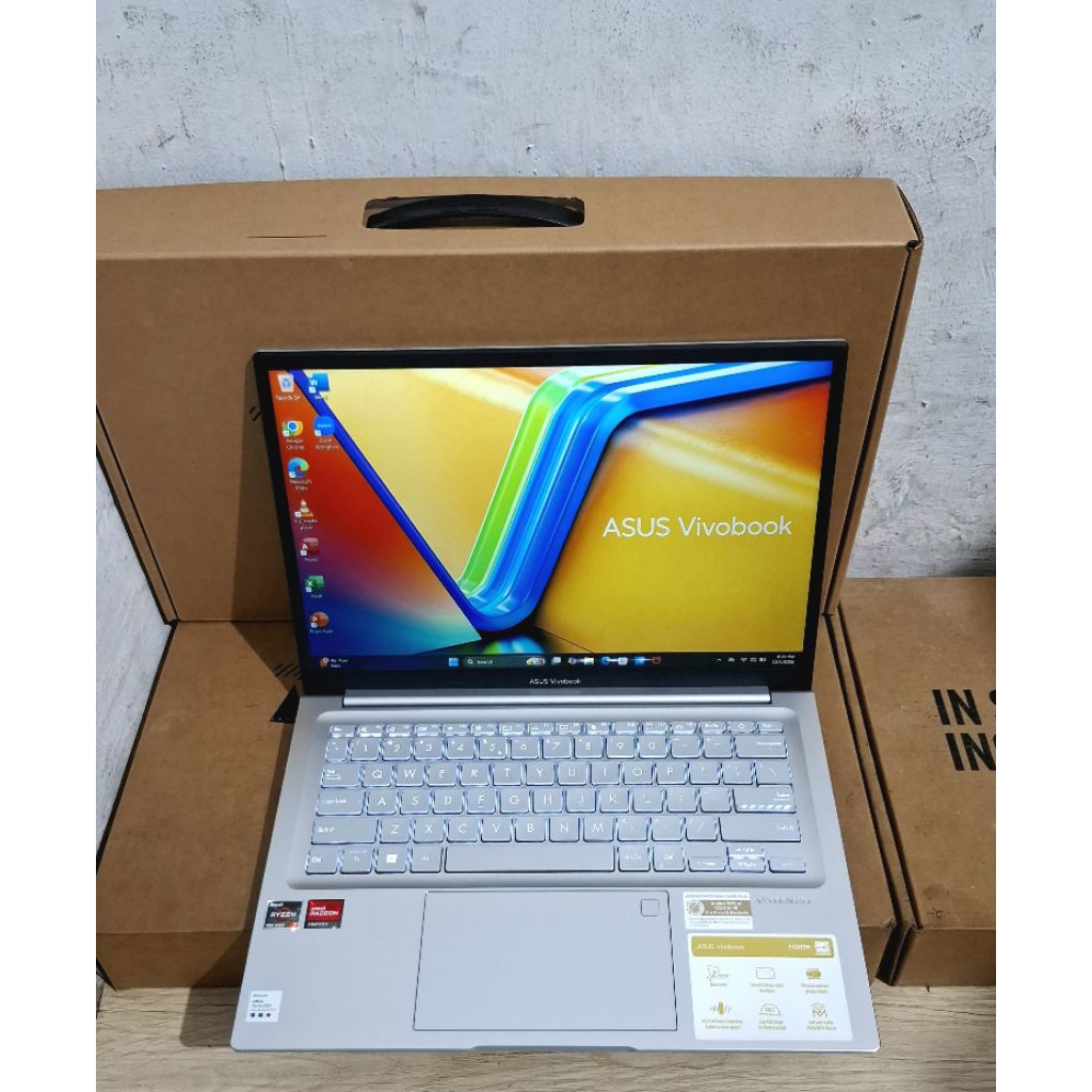 Asus Vivobook M1405YARyzen 7 7730U Ram 16 SSD 512 Fullset