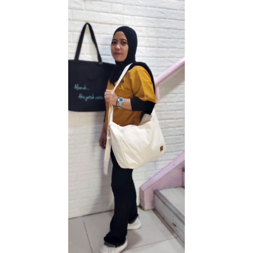 Totebag Sakura // Totebag Kanvas // Tas Kanvas// Tas Kuliah//
