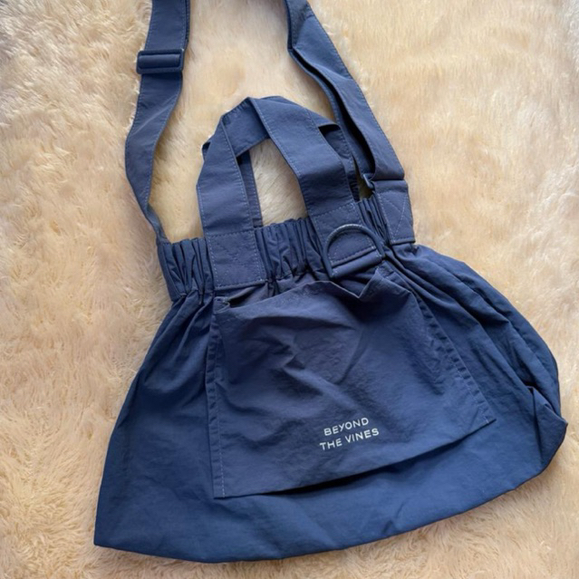 preloved item beyond the vines size s