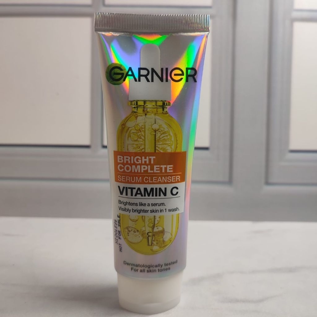Garnier Bright Complete Vitamin C Serum Cleanser 50ml & 100ml