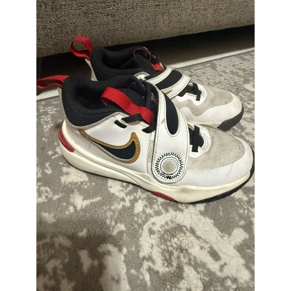 SepatuNikeOriginalBekas