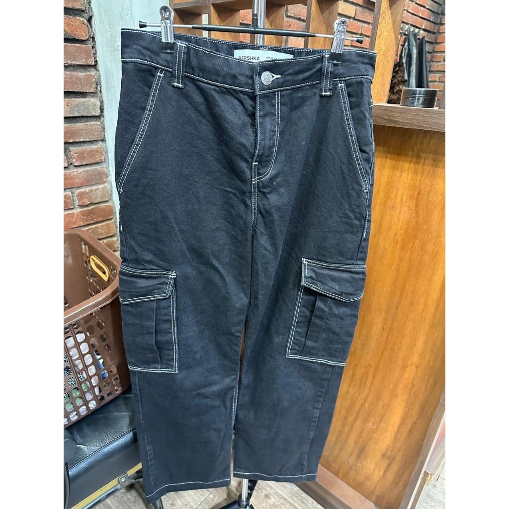 celana panjang Bershka cargo