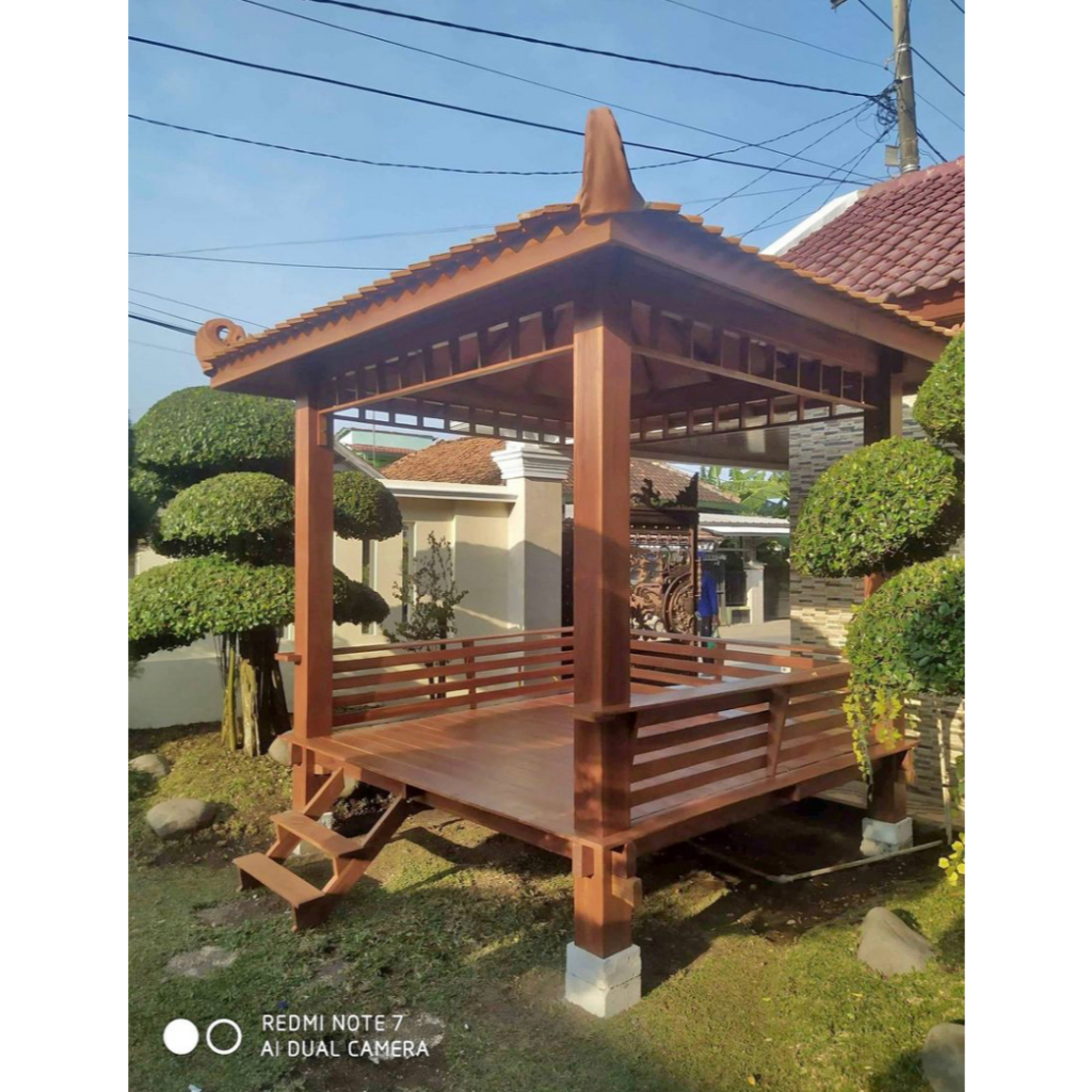 gazebo minimalis kayu jati ukuran 2x2 meter / gazebo taman minimalis kayu jati / gazebo pargola kayu