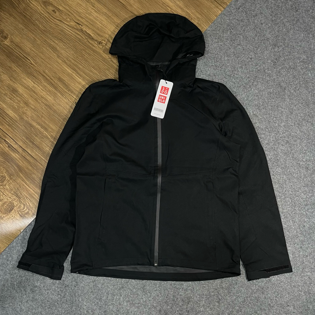 Jaket Uniqlo blocktech second