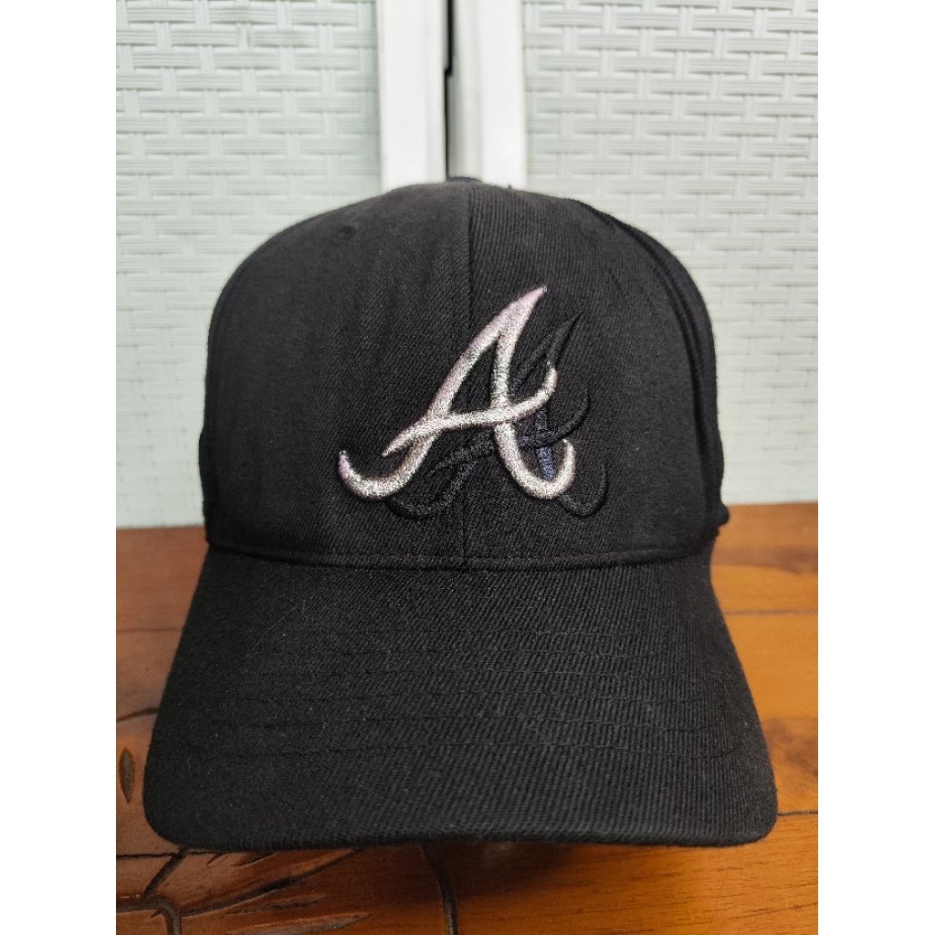 topi mlb logo A
