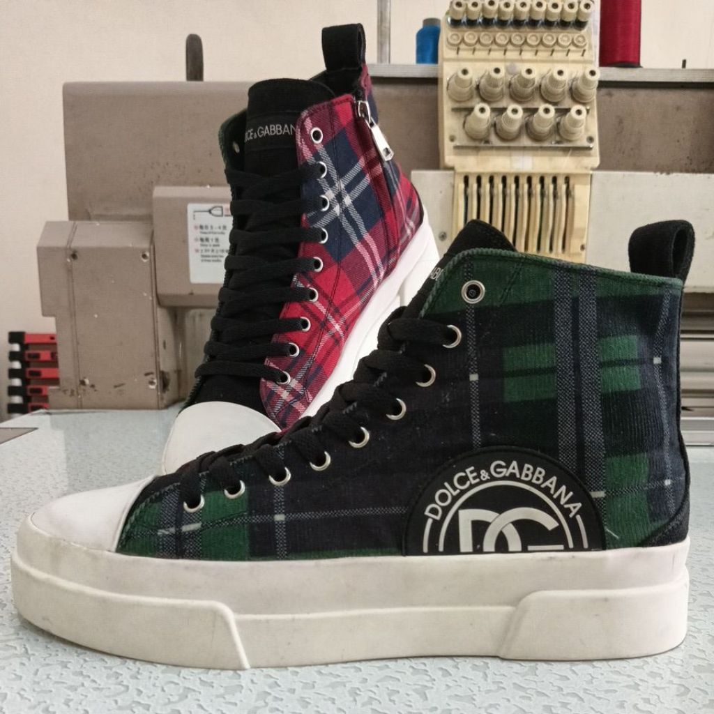 sepatu Dolce Gabbana size 43