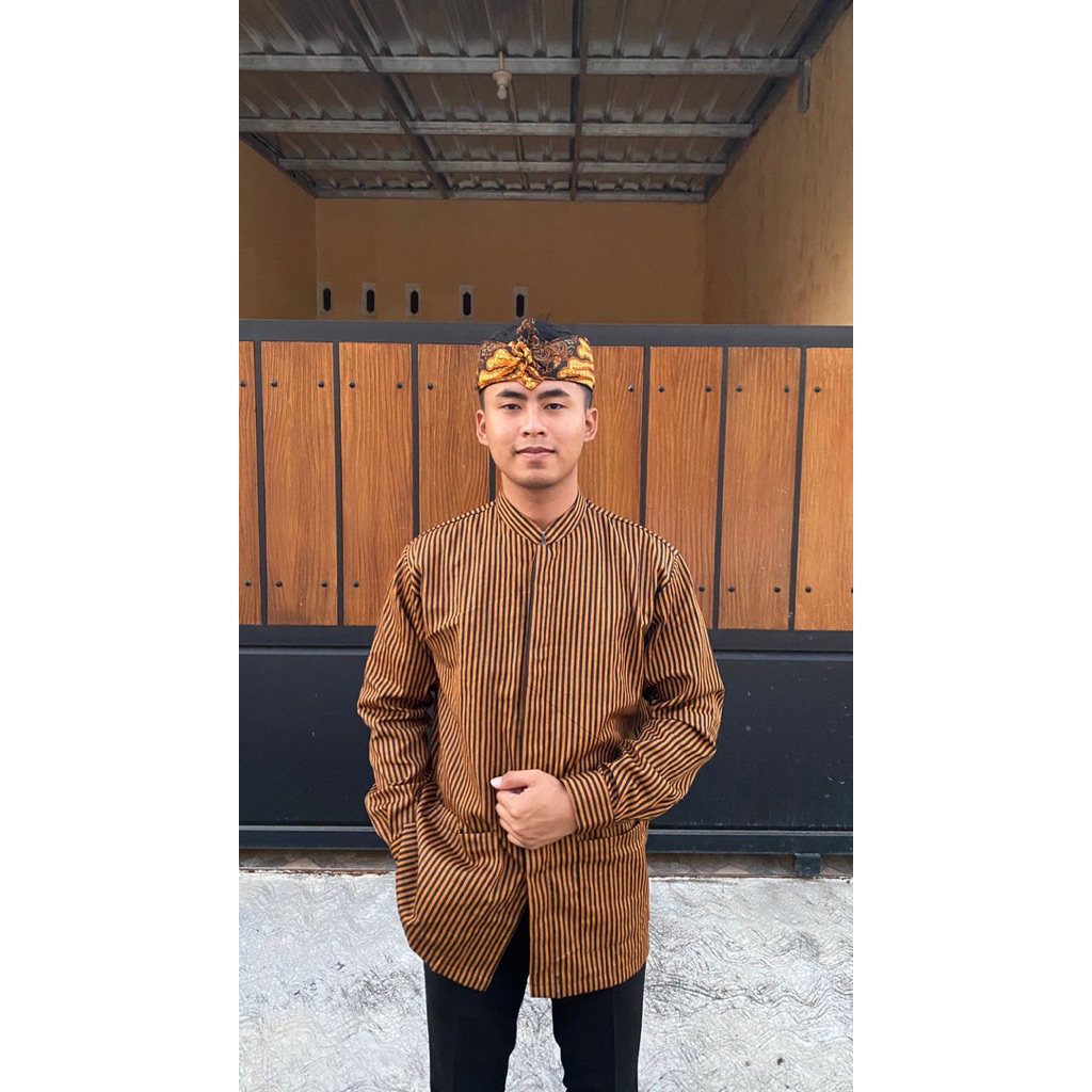 Kemeja Lurik Lengan Panjang Pria Lurik Pria Black Grey Lengan Panjang KEMEJA KOKO LURIK Kemeja Lurik