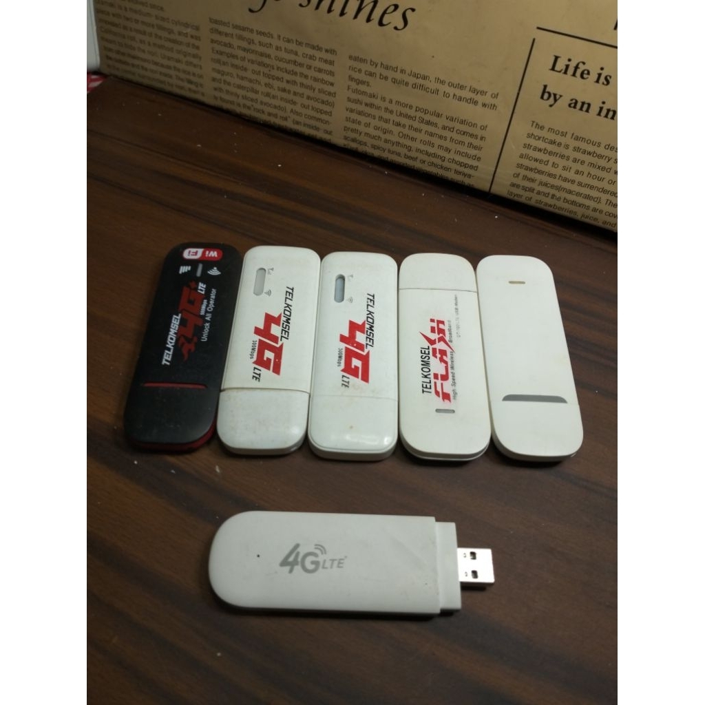 MODEM USB RANDOM_TESS KARTU TELKOMSEL NORMAL UNIT ONLY
