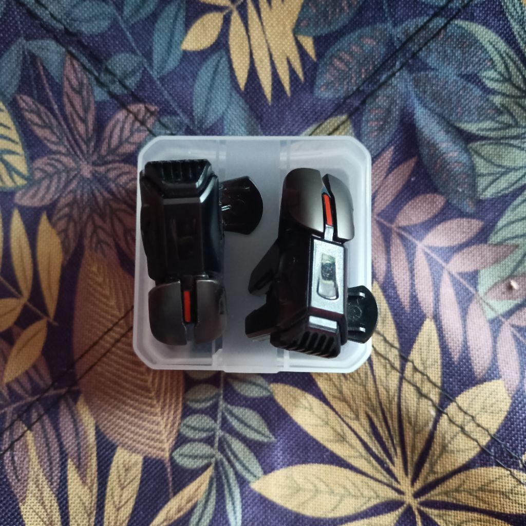 Oaktree G21 Trigger FPS R1 L2 Gaming Six Finger Trigger Gaming Preloved